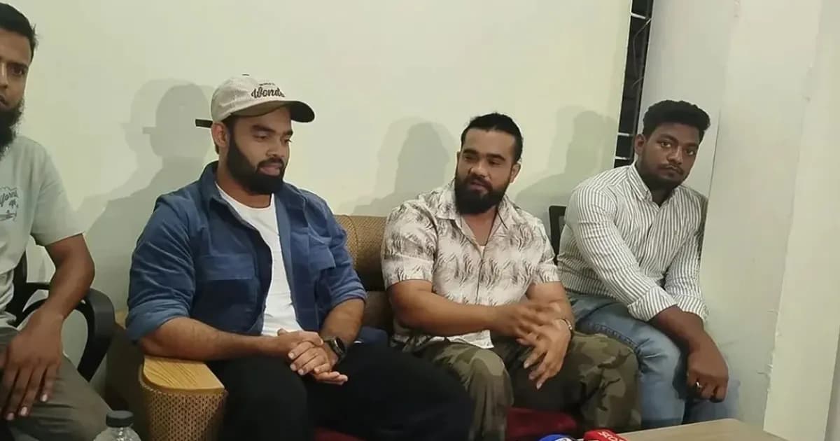মাদ্রাসাশিক্ষককে সপাটে চড়ের ঘটনায় মুখ খুলেছেন শিশুটির বাবা