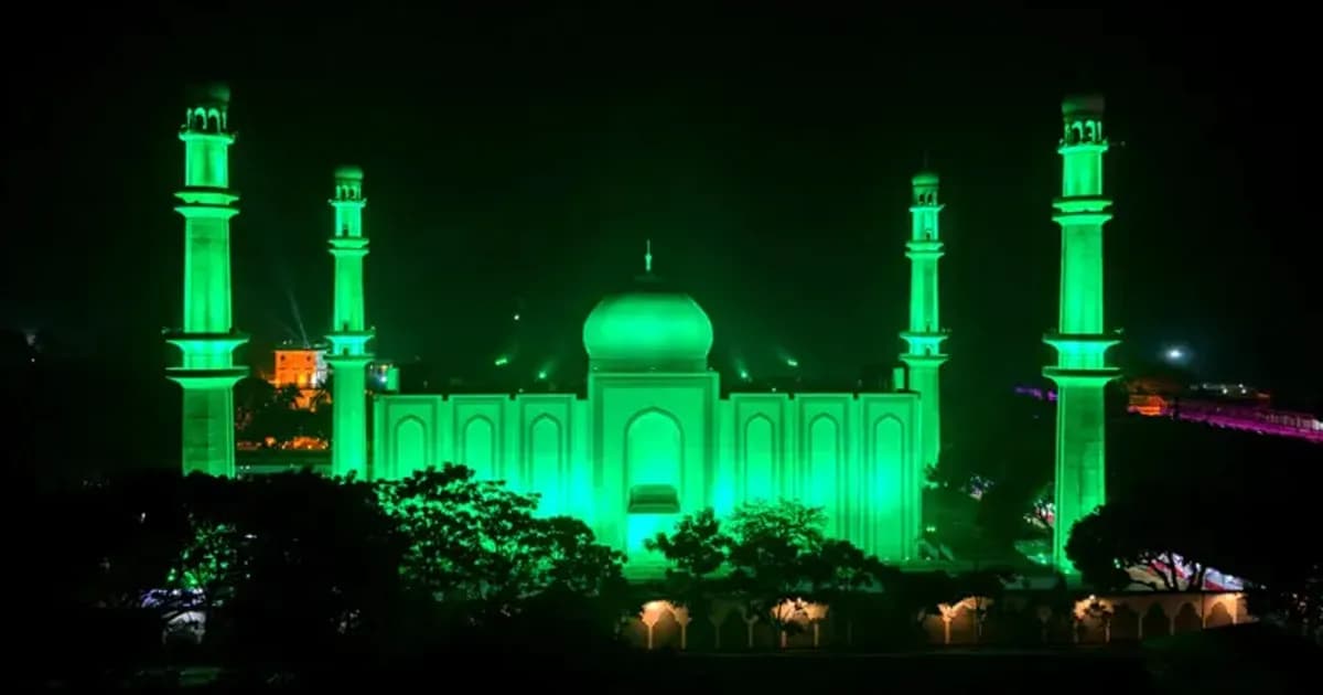 কামালাতে বেলায়েত ও কামালাতে নবুয়ত হাছিলকারী ওলীর বৈশিষ্ট্য