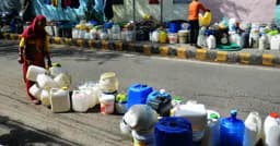 কলকাতার মুসলিম কলোনিতে ৯০ দিনের বেশি পানির নেই