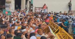 সচিবালয় অভিমুখে নন-এমপিও শিক্ষকদের পদযাত্রা আটকাল পুলিশ