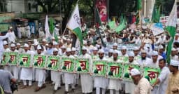 ঈদে মিলাদুন্নবী (সা.) উদযাপনে সোহরাওয়ার্দী উদ্যানে মানুষের ঢল