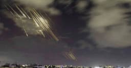 ইসরায়েলের আকাশজুড়ে আগুন, ক্লাস্টার বোমা হামলা চালিয়েছে ইরান