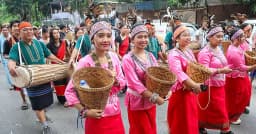 খাঁ খাঁ রোদেও ম্লান হয়নি আনন্দ, বৈশাখী উৎসবে মাতোয়ারা রাজধানী