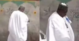 মাঝপথে গাড়ি থামিয়ে সড়কেই দাঁড়িয়ে প্রস্রাব করলেন গভর্নর