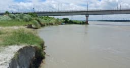 আড়িয়াল খাঁ নদে তীব্র ভাঙন, ঝুঁকিতে শিবচরের ‘লিটন চৌধুরী’ সেতু