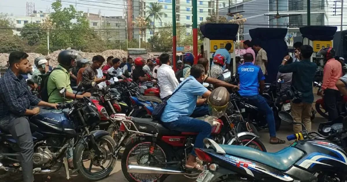 বৈশ্বিক সংকটের প্রভাবে জ্বালানি শূন্যতার ঝুঁকিতে বাংলাদেশ