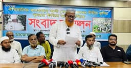 মাজারের দিঘির কুমির ফেরত চেয়ে খাদেমের সংবাদ সম্মেলন