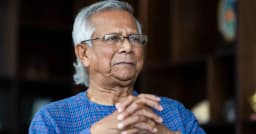 ড. ইউনূসের দেশত্যাগে নিষেধাজ্ঞা চেয়ে আইনি নোটিশ