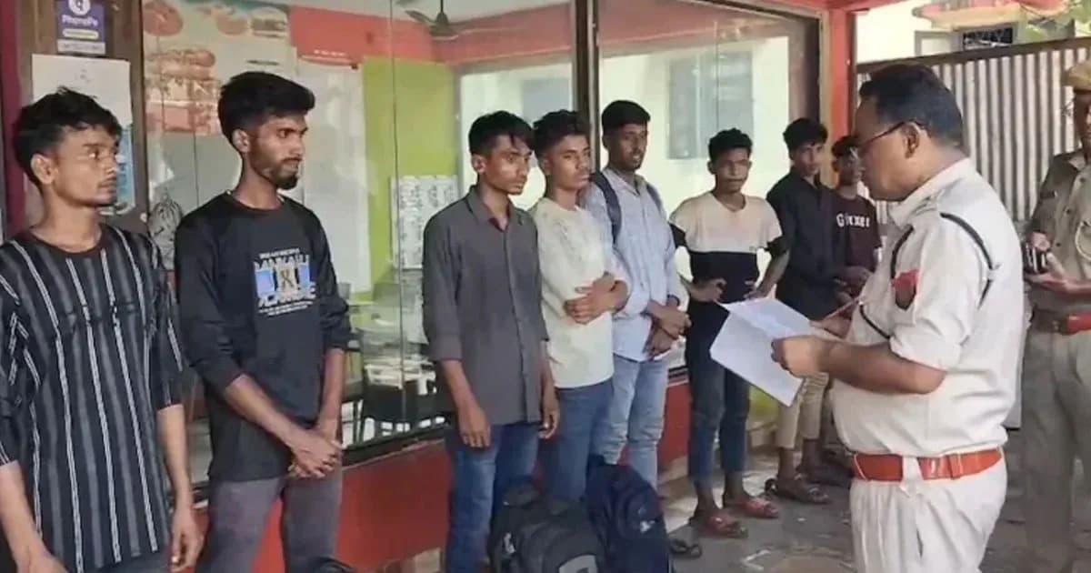 বাংলাদেশি সন্দেহে আসামে রেলস্টেশন থেকে আটক ৯