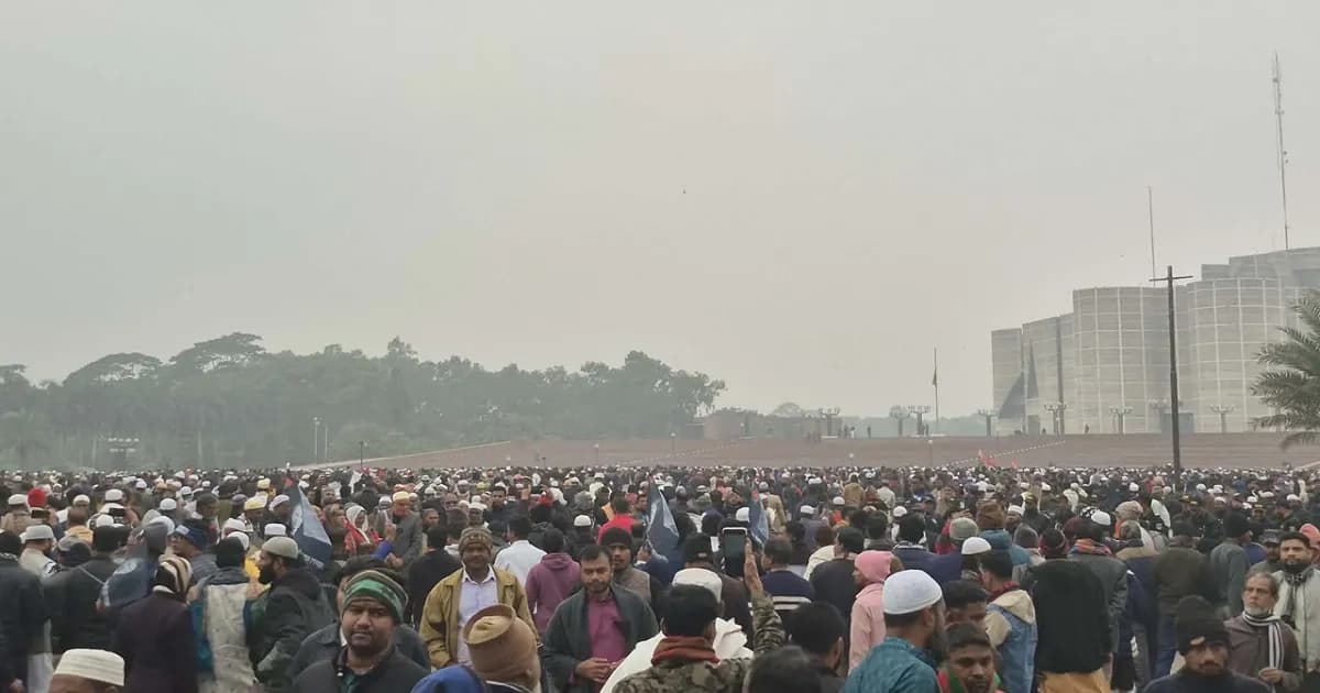 খুলে দেওয়া হলো সংসদের দক্ষিণ প্লাজার প্রবেশ পথ, লাখো মানুষের ঢল