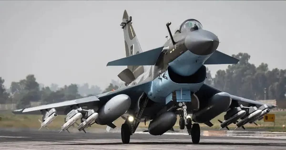 সৌদি আরবে পাকিস্তানি যুদ্ধবিমান মোতায়েন