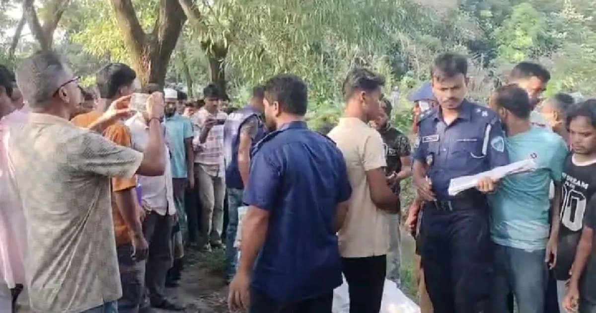 সুবর্ণচরে প্রকাশ্যে যুবককে গলা কেটে হত্যা