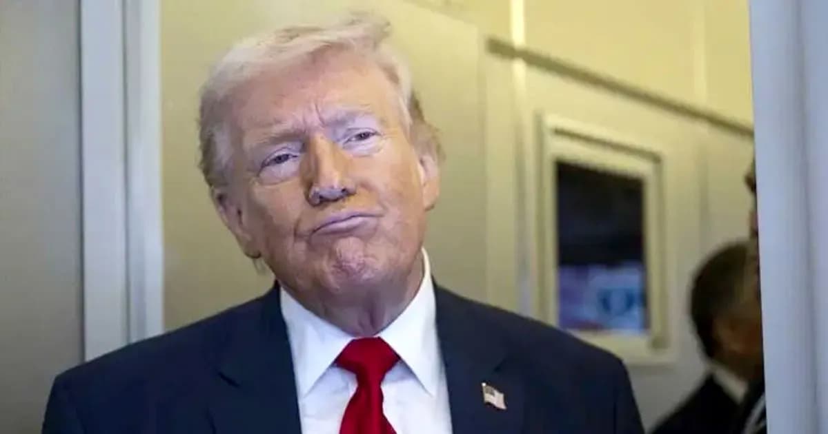 ইরানকে বিশ্বকাপে না খেলার পরামর্শ ডোনাল্ড ট্রাম্পের