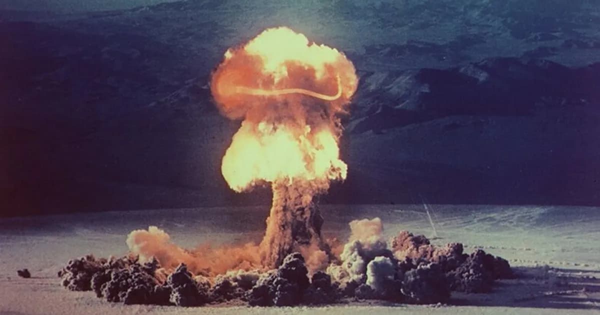 পরমাণু নেই বলছে ইরান, তবুও কেন ভয় পায় পশ্চিমারা?