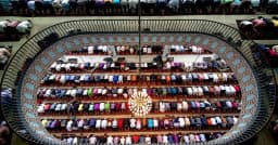 আজ পবিত্র লাইলাতুল কদর