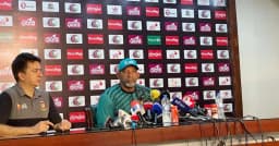 ক্রিকেটারদের সোশ্যাল মিডিয়া ব্যবহার নিয়ে যা বললেন ফিল সিমন্স