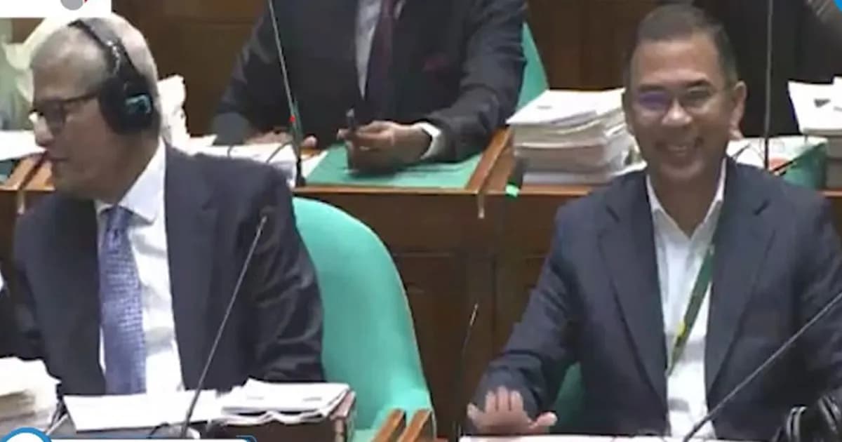 বিরোধীদলীয় উপনেতার বক্তব্যে হাসলেন প্রধানমন্ত্রী তারেক রহমান