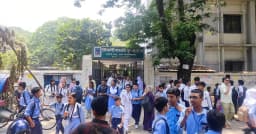 দীর্ঘ ছুটিতে সব শিক্ষাপ্রতিষ্ঠান, খুলবে নতুন বছরের শুরুতে
