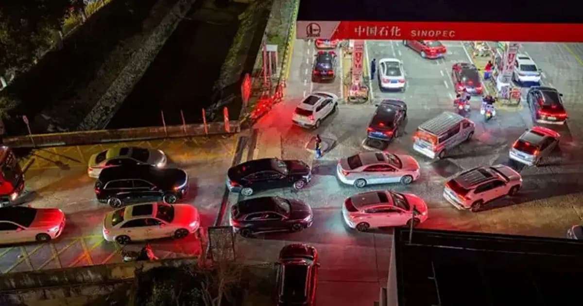 পেট্রোল ও ডিজেলের দাম কমালো চীন