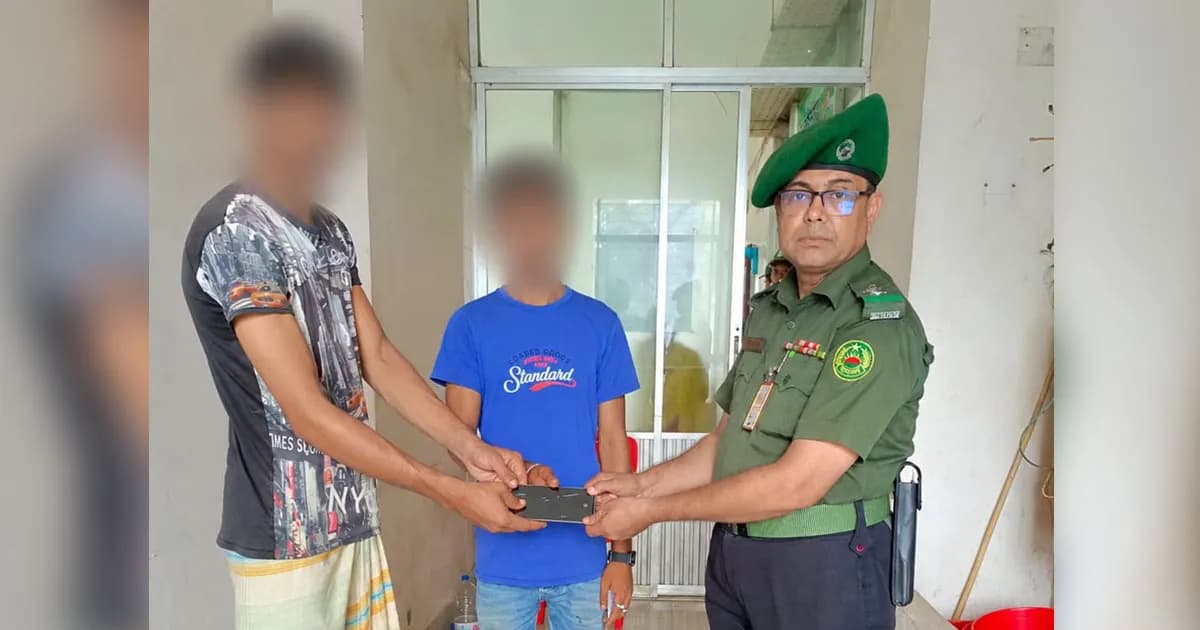 গাজীপুর হাসপাতালে রোগীর মোবাইল চুরি, আনসারের তৎপরতায় উদ্ধার