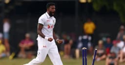 অস্ট্রেলিয়াকে চাপে ফেলে চালকের আসনে বাংলাদেশ