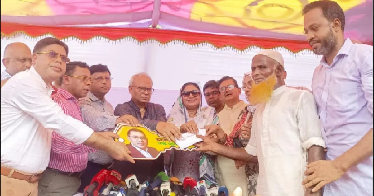 গরু ছাড়াই ঘানি টানা সেই প্রবীণ দম্পতির পাশে দাঁড়ালেন তারেক রহমান