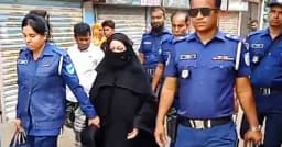 স্বামীর ড্রাইভারের সঙ্গে প্রেম করে বিয়ে, পরে গলা ও রগ কেটে হত্যা