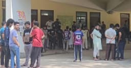 চুয়েটে তালা ভেঙে দপ্তরে প্রবেশ, উত্তপ্ত ক্যাম্পাস