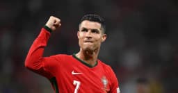 রোনালদোর বিশ্বরেকর্ড গোলে এগিয়ে পর্তুগাল