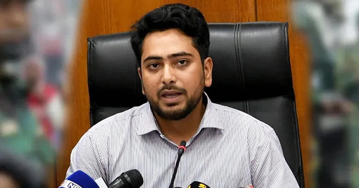 সেনাবাহিনীর অপরাধে যুক্ত সদস্যদের অতিসত্বর গ্রেফতার করতে হবে: নাহিদ ইসলাম