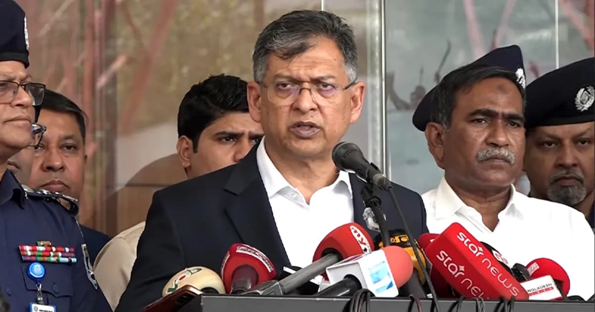 লুট হওয়া ও অবৈধ অস্ত্রের তথ্য দিলে মিলবে ২ লাখ টাকা