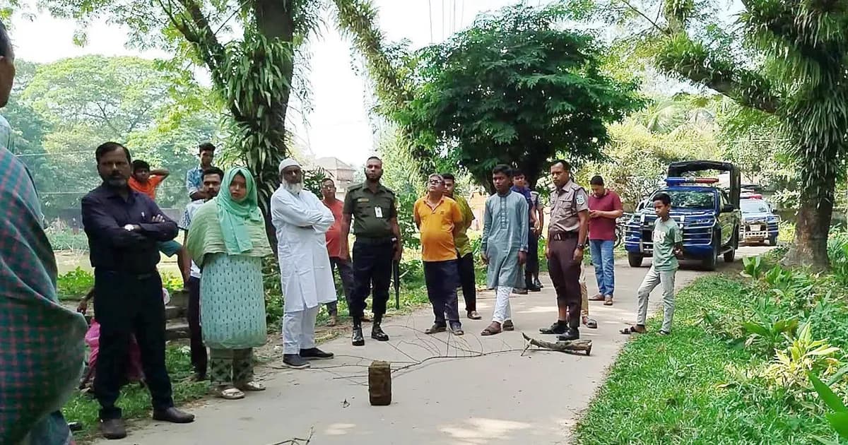 নেত্রকোণায় ভোরে মোটরসাইকেলে এসে যুবককে গুলি