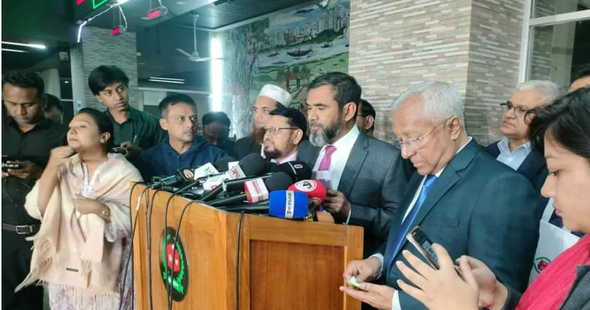 পোস্টাল ব্যালটে কারচুপির করলে এনআইডি ব্লক ও দেশে ফেরত: ইসি