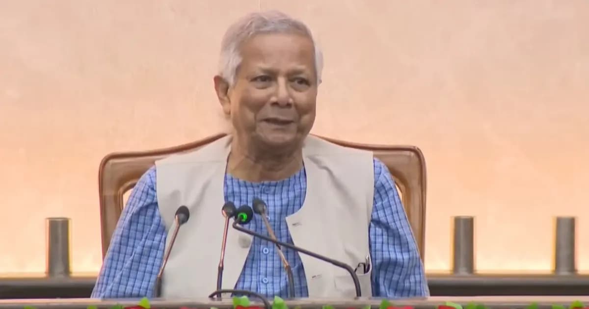 শিশুদের প্রযুক্তি, খেলাধুলা ও উদ্যোক্তা প্রতিযোগিতায় আনতে হবে : প্রধান উপদেষ্টা