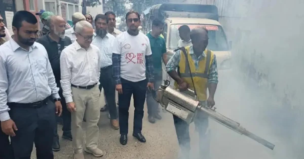 পরিচ্ছন্নতায় ডেঙ্গুর বিস্তার অনেকটাই ঠেকানো সম্ভব: চসিক মেয়র
