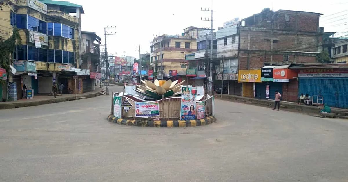 খাগড়াছড়ি-ঢাকা সড়কে অবরোধ শিথিল করল জুম্ম-ছাত্র জনতা