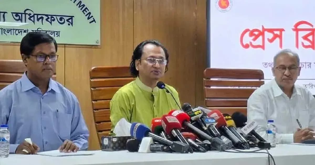 ককটেল বিস্ফোরণ বা বাসে আগুনে সংকট তৈরি করা যাবে না: জাহেদ উর রহমান