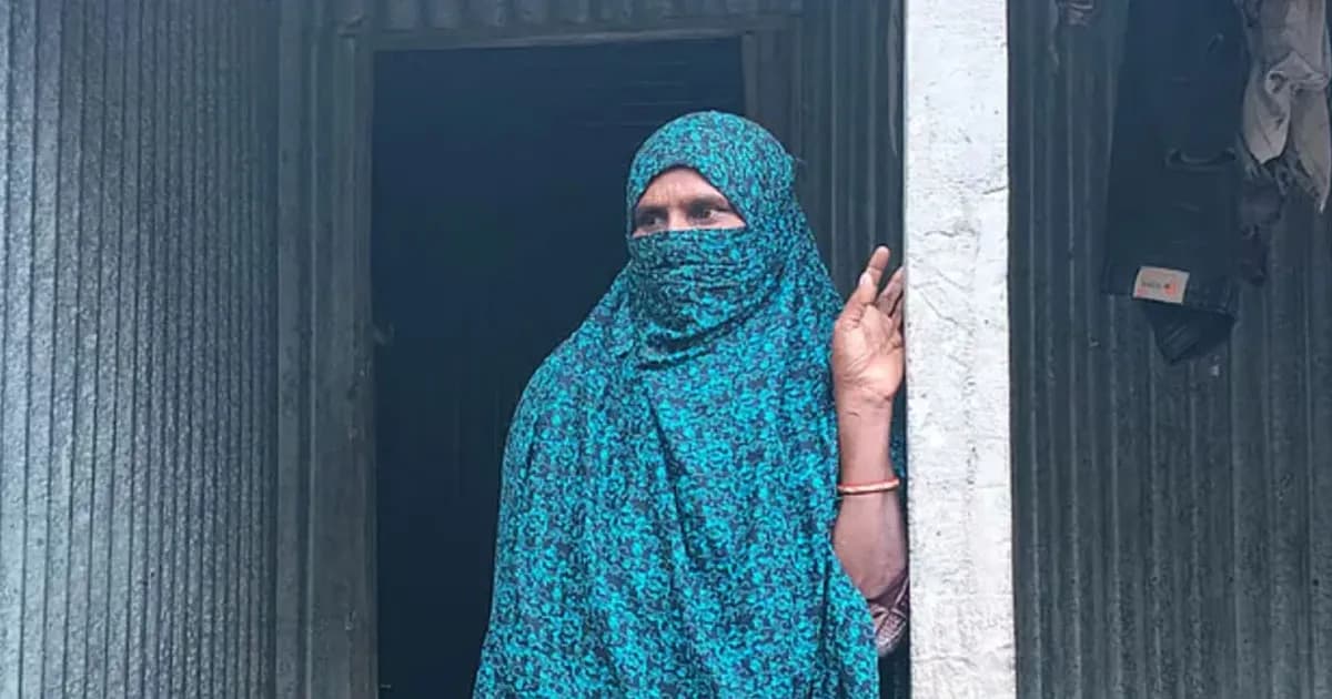ফ্যামিলি কার্ডের জন্য টিপসই, পরে বিধবা জানলেন ‘বিয়ে হয়ে গেছে’