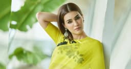 বিয়ের আগেই হানিমুনে অভিনেত্রী কৃতি স্যানন