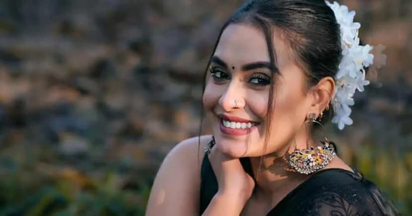 মডেল-অভিনেত্রী রিধিকার ঝুলন্ত মরদেহ উদ্ধার