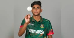 আইসিসির মাসসেরা হলেন বাংলাদেশের তরুণ পেসার নাহিদ রানা