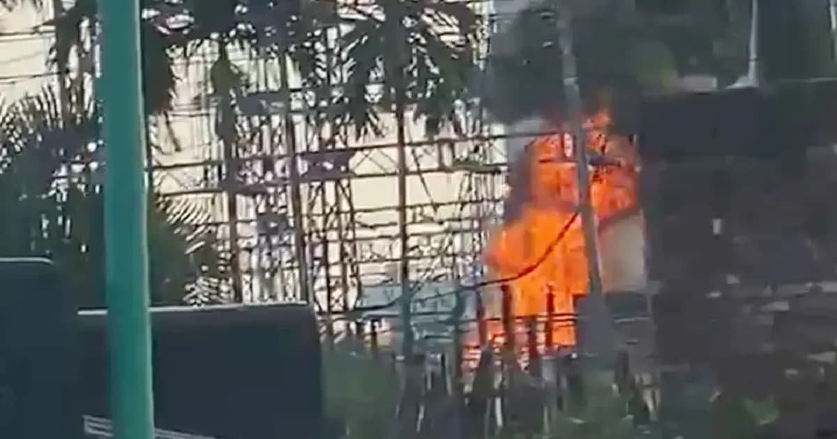 সিদ্ধিরগঞ্জে বিদ্যুৎকেন্দ্রের সাবস্টেশনে আগুন