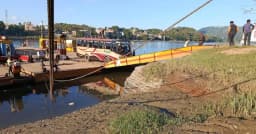 চন্দ্রঘোনা ফেরীঘাটে যান চলাচলে দুর্ভোগ