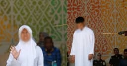 ইন্দোনেশিয়ায় যুগলকে রেকর্ড ১৪০ বেত্রাঘাত, অজ্ঞান তরুণী