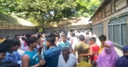মা ও শিশুভাতিজিকে কুপিয়ে হত্যা, যুবক আটক