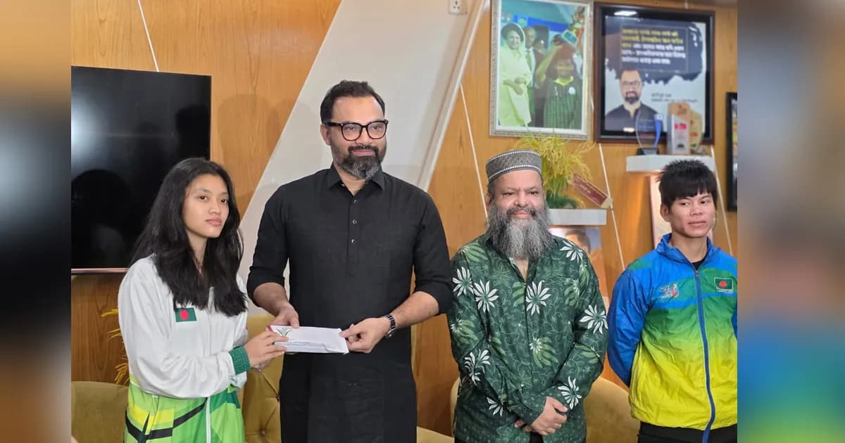 খেলাধুলাকে পেশা হিসেবে প্রতিষ্ঠা করতে চায় বিএনপি: আমিনুল হক