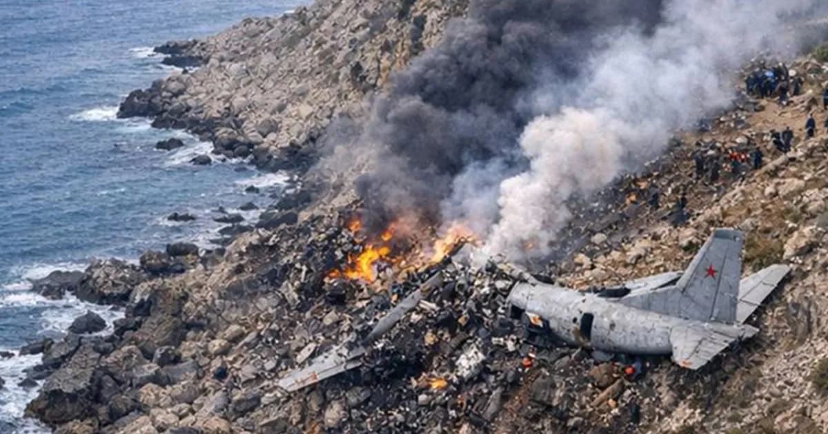 রাশিয়ায় সামরিক বিমান বিধ্বস্ত হয়ে ২৯ জন নিহত