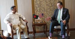 প্রধানমন্ত্রী তারেক রহমানের সঙ্গে মার্কিন রাষ্ট্রদূতের বৈঠক