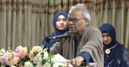 মানুষের মুখে হাসি ফোটানোর লক্ষ্যে কাজ করছে সরকার: রিজভী