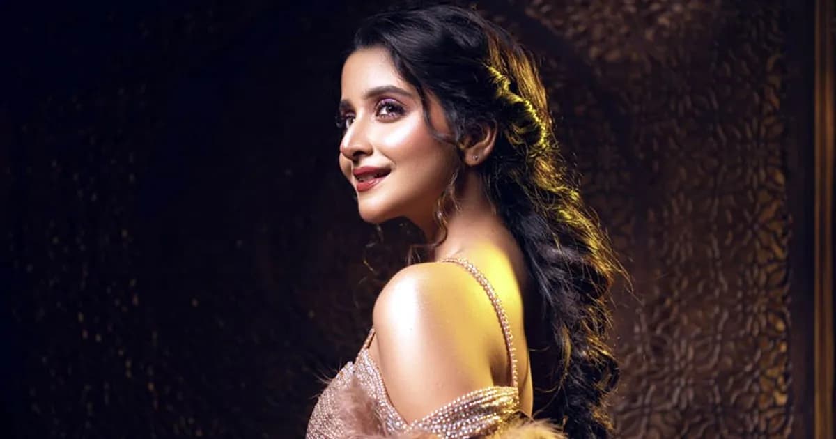 ব্যাংককের হোটেলে অভিনেত্রীর বোল্ড লুক, সমালোচনায় সরব নেটিজেনরা